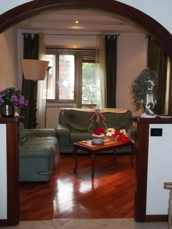 B&B Mary'S House Ciampino Buitenkant foto